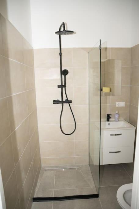 Rrooms Smart Appartement Wien Ngoại thất bức ảnh